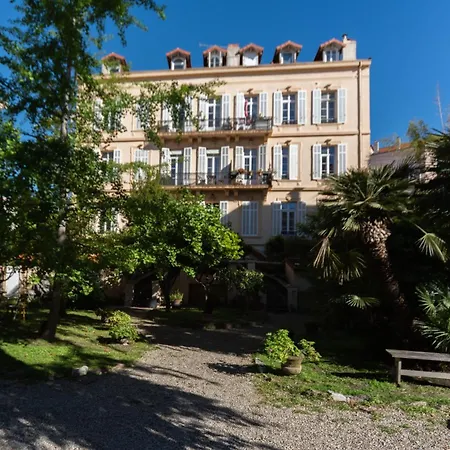 Moderne Proche Suquet Apartment *